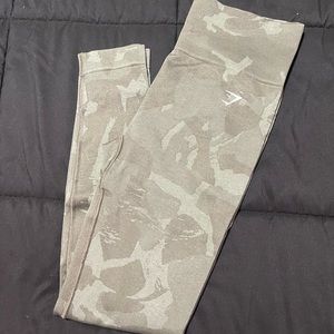 Gymshark camo leggings gently worn